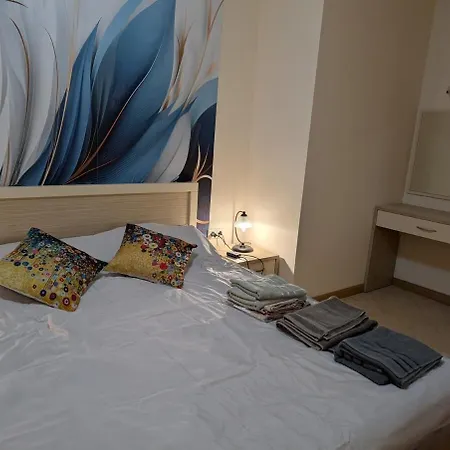 Royal Sun, Private Luxury 56 M, Pools, Mountain View דירה