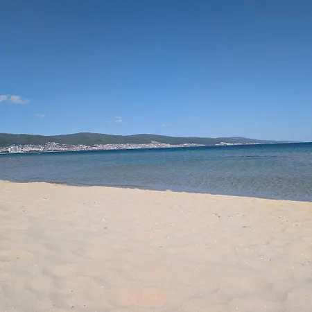 Royal Sun, Private Luxury 56 M, Pools, Mountain View Apartment *